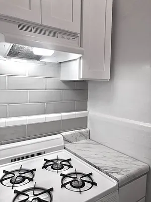 Rented by New York Residence | media 16