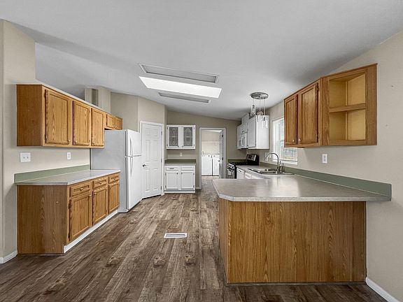 2nd image of 1951 N Blade Dr