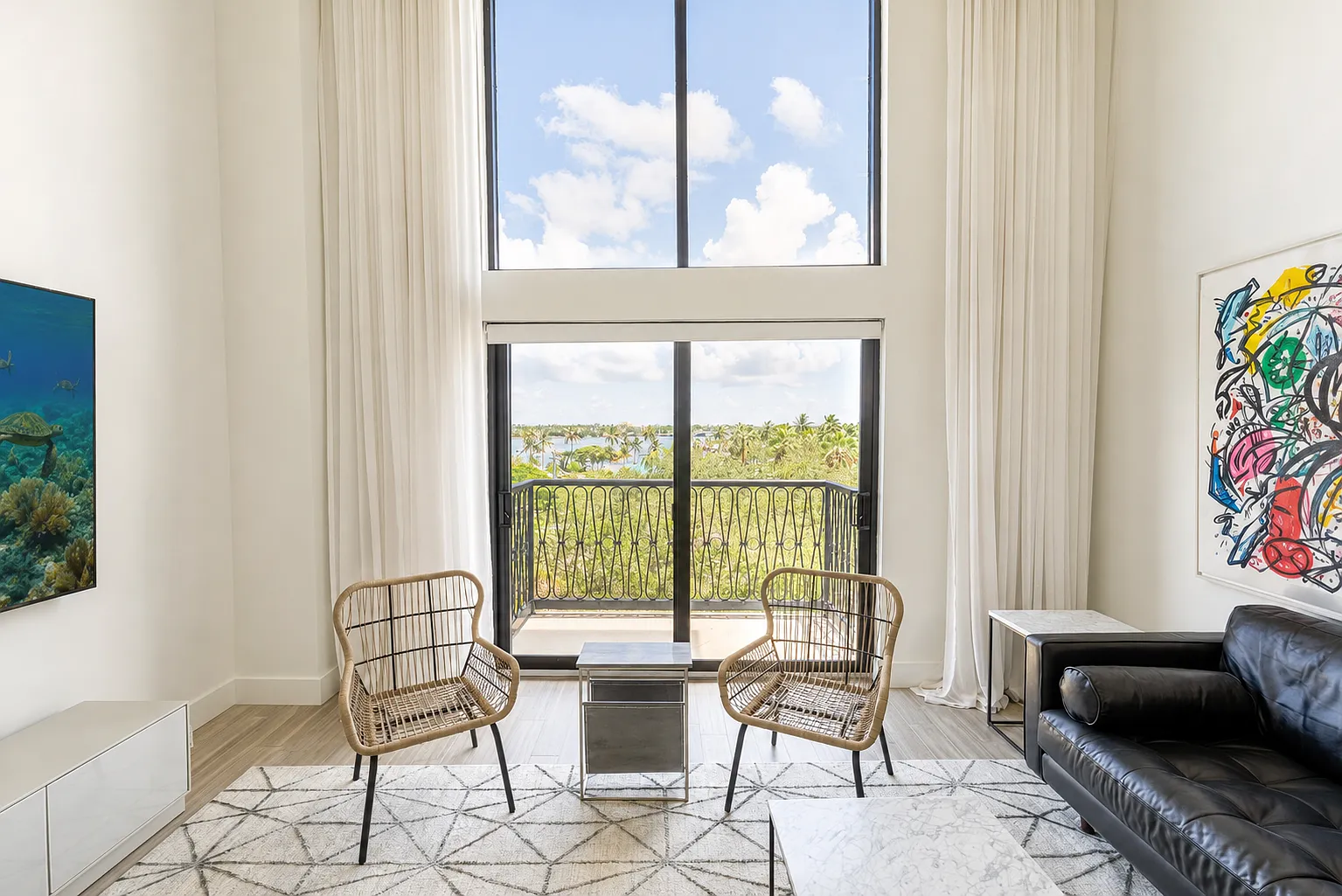 1 bed, 1.5 bath, 1006 sqft, $6,800 — Photo 2