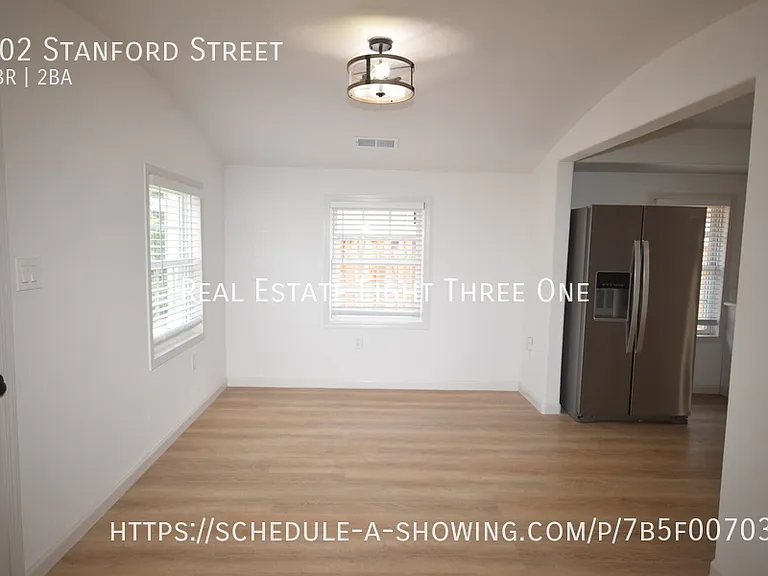 202 Stanford St — Photo 7