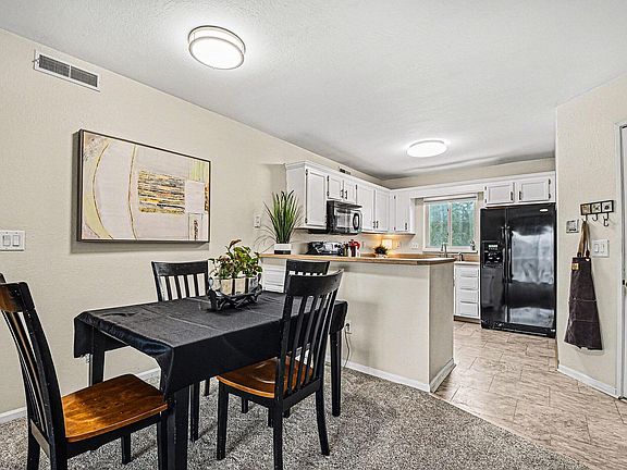 4th image of 3392 Devonwood Hls NE APT F