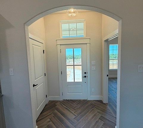 4th image of 1031 Colt Rd