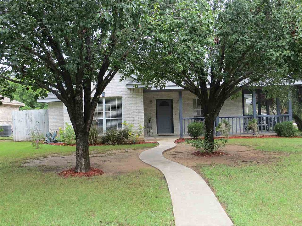 1st image of 1306 Highland Dr