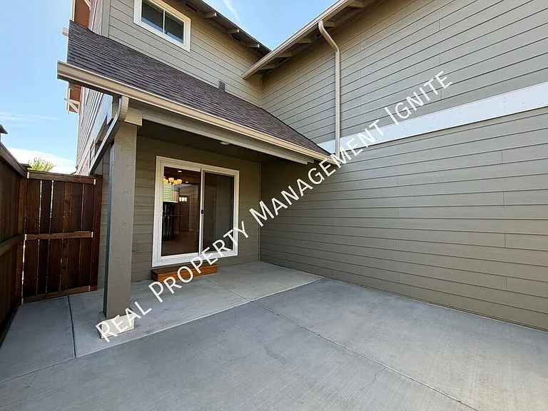2713 NE Black Oak Pl — Photo 22