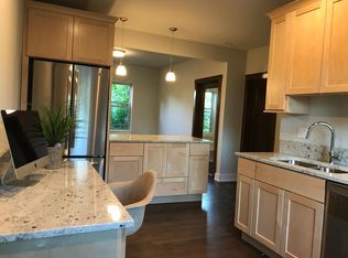 417 N Northwest Hwy, Park Ridge, IL 60068