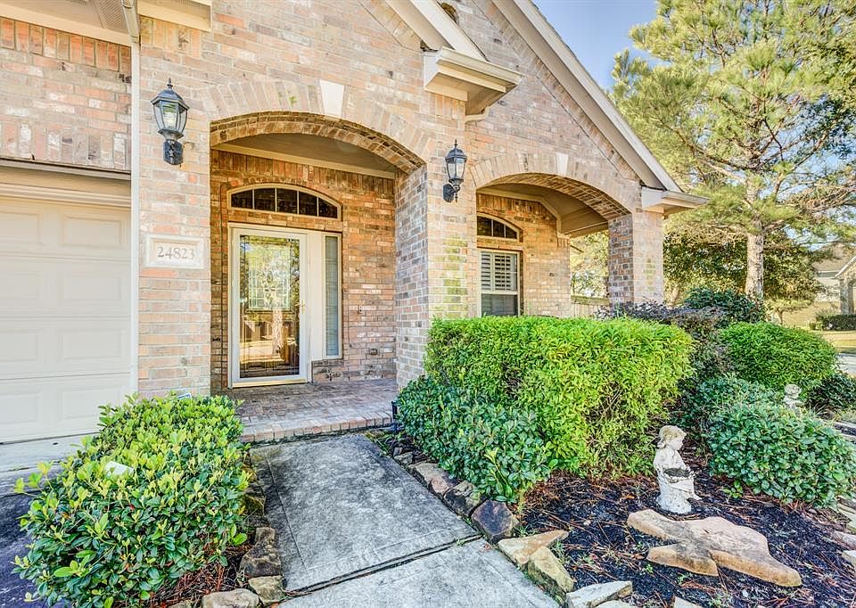 1st image of 24823 Diamond Run Ct