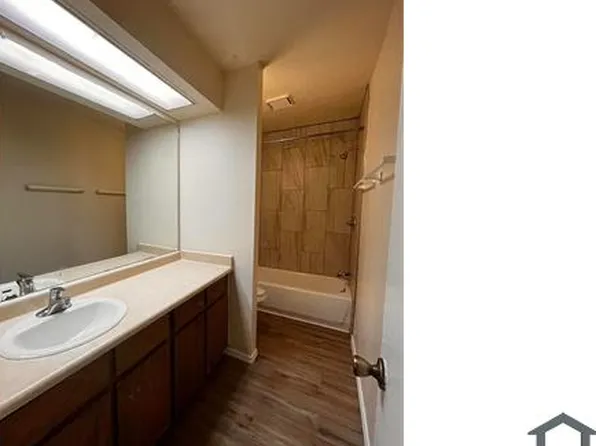 109 General Arnold St NE APT A, Albuquerque, NM 87123