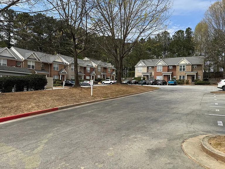 2034 Austin Park Cir — Photo 14