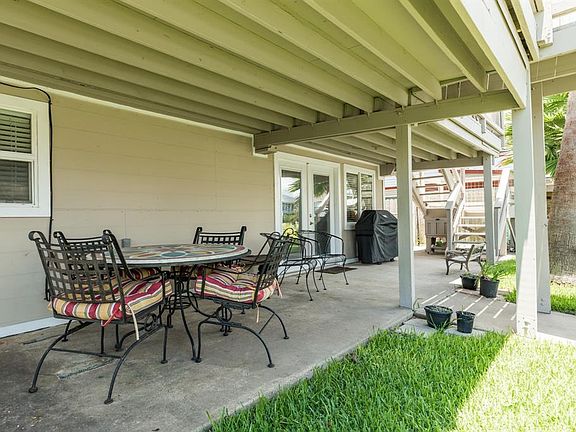 5th image of 244 Barracuda St