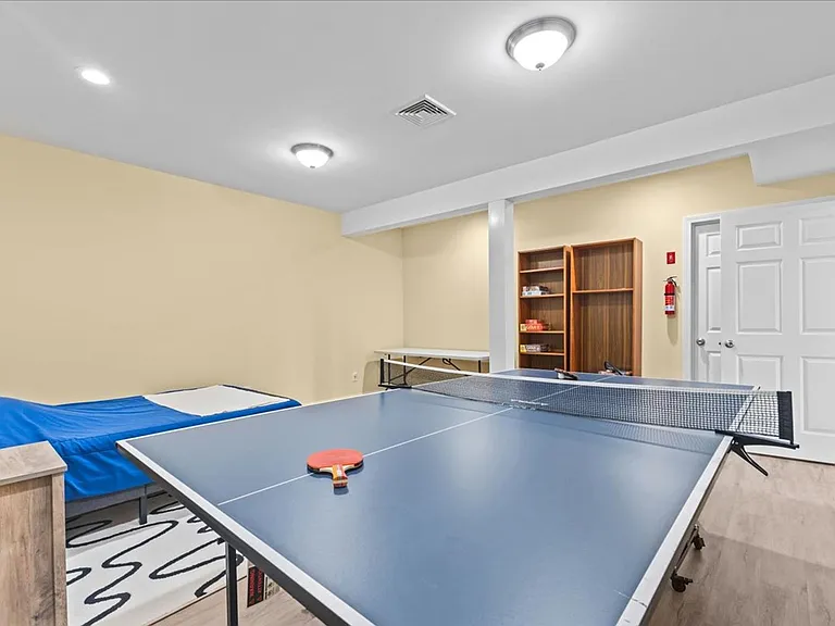202 Abani Dr — Photo 32