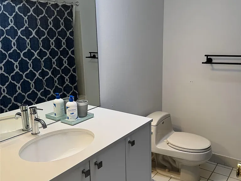 48 Wimbledon Dr — Photo 18
