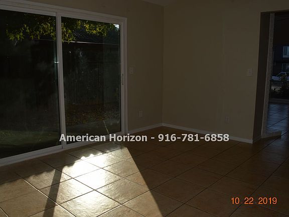 5th image of 10437 El Mercado Dr