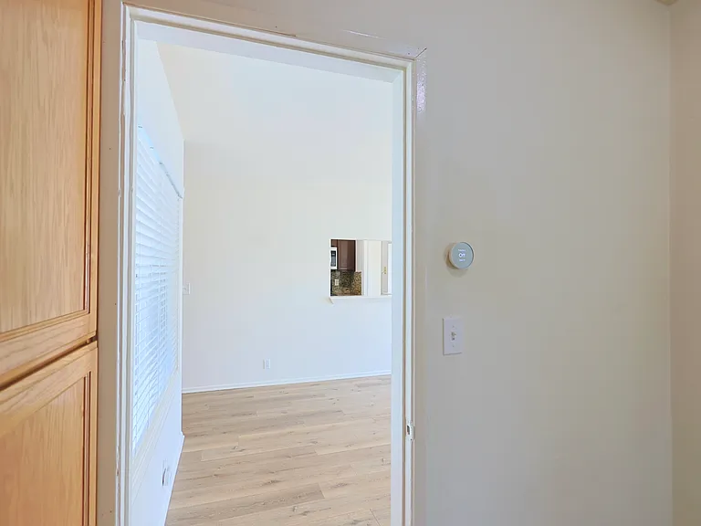 1113 S Pine Dr — Photo 4