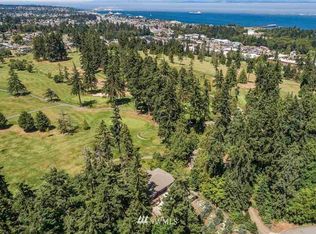 706 Delguzzi Dr, Port Angeles, WA 98362