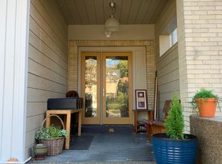 5832 Beacon St APT 1, Pittsburgh, PA 15217