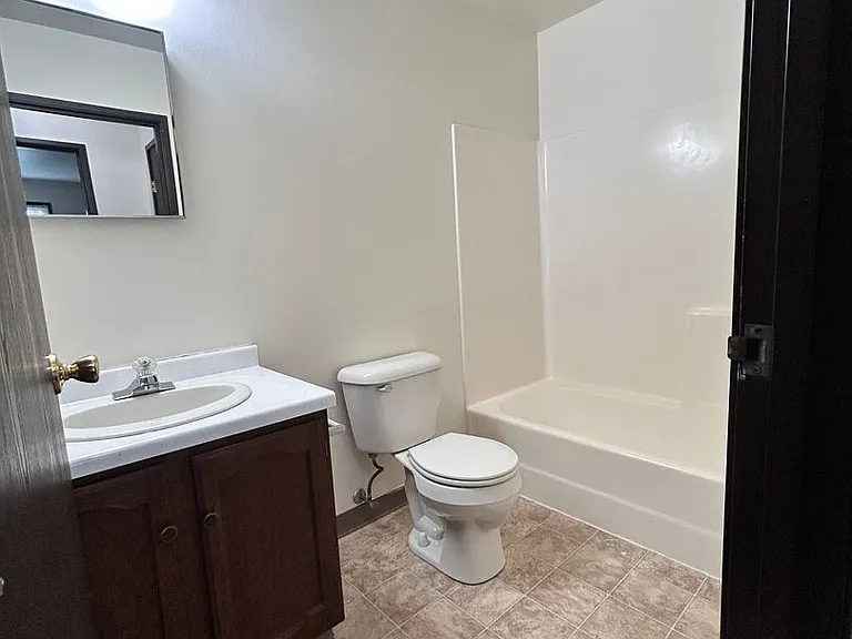 601 Colfax St — Photo 6