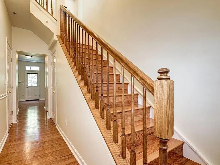 2987 Huntington Grove Sq — Photo 3
