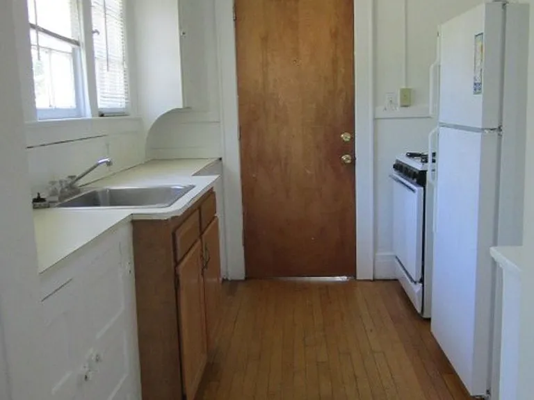 622-24 Euclid Avenue — Photo 2