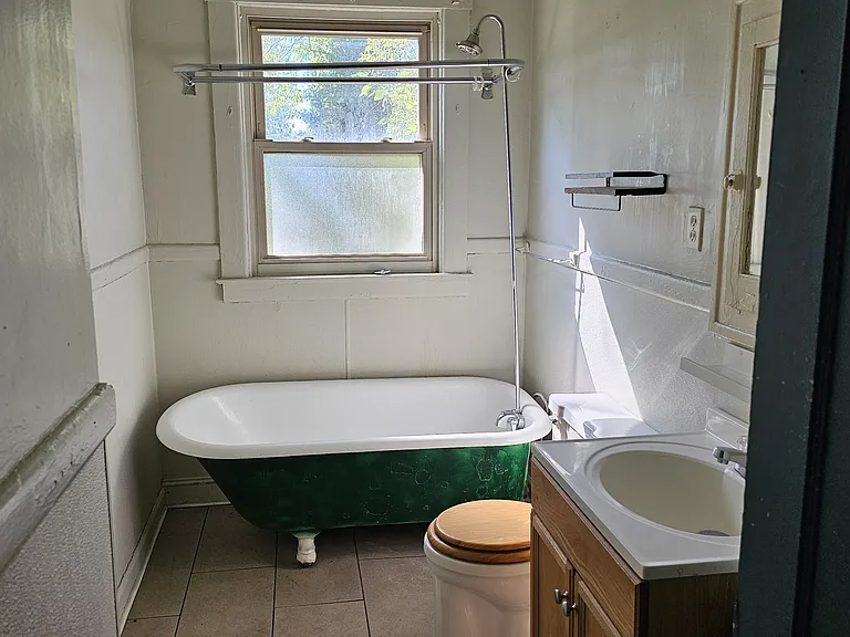 3226 Pingree St — Photo 5