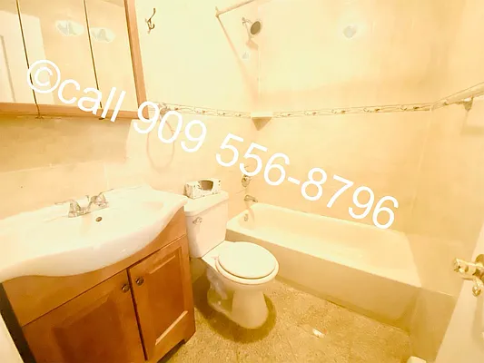 Rented by null | media 35