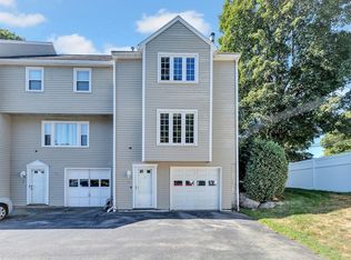 395 Donohue Rd APT 7, Dracut, MA 01826