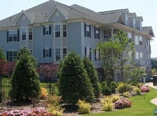 6 Cliff Rd #A2-5301, Woodland Park, NJ 07424