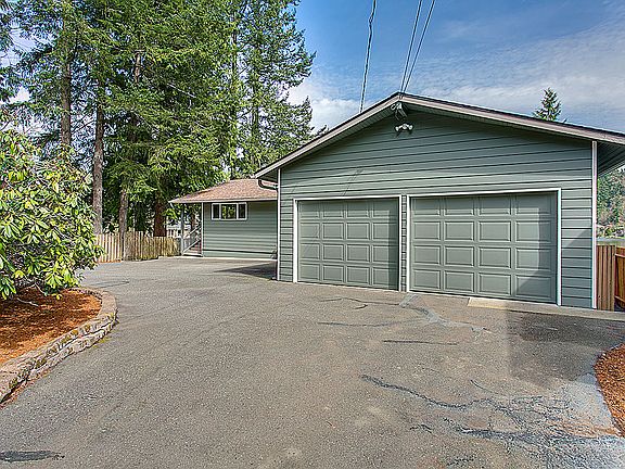 4th image of 25740 W Lake Wilderness Dr SE