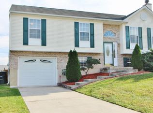 22 Birchgrove Rd, Newark, DE 19702