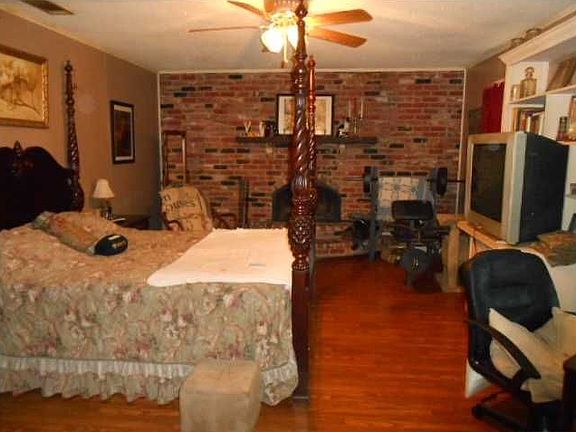 4th image of 437 E Weber Cir