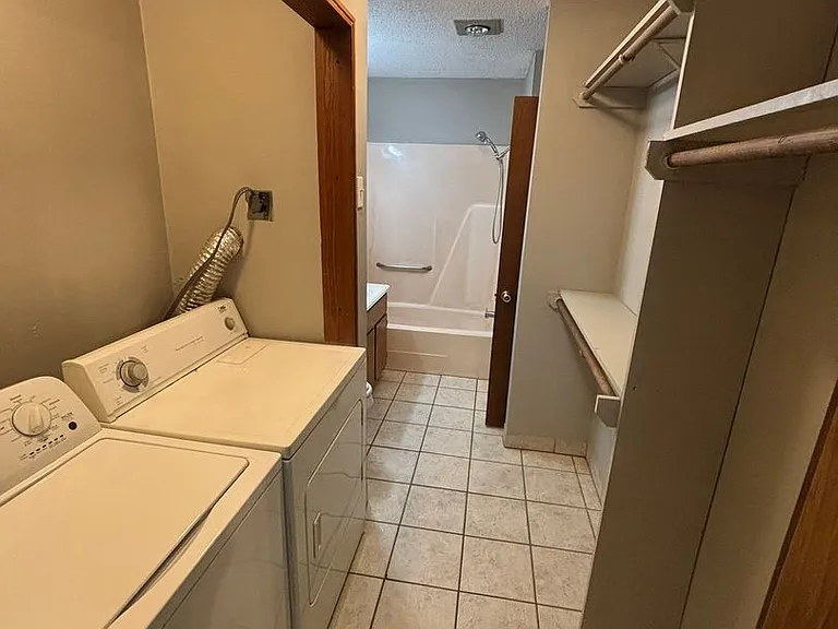 1390 W Wedington Dr #1-14 — Photo 6