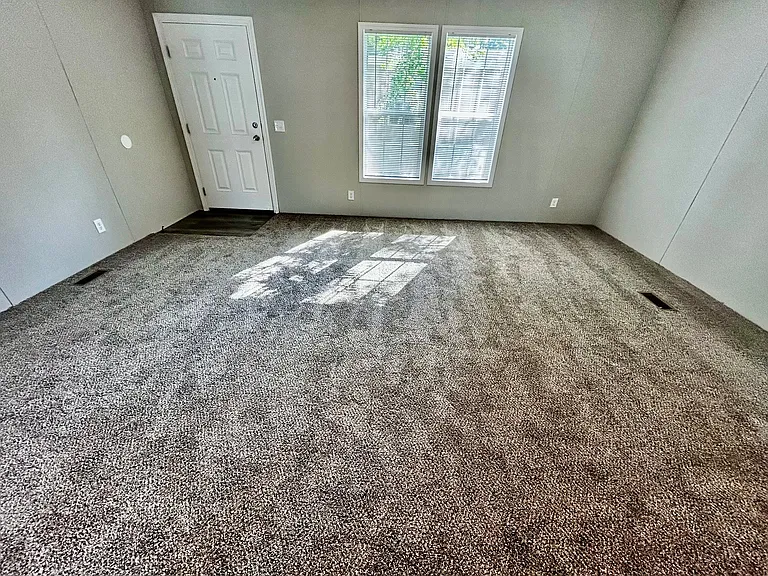 Hickory Knoll — Photo 146