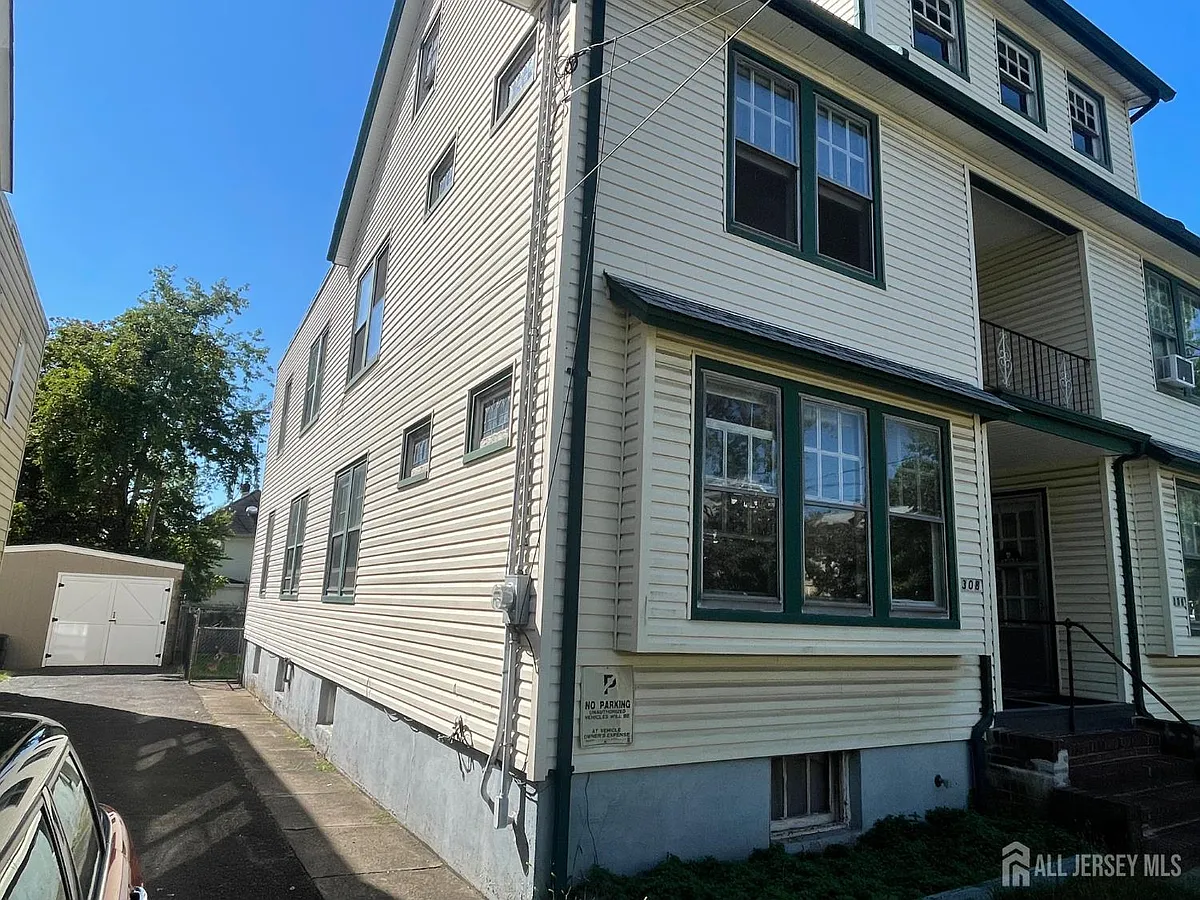 Building Photo - 308 S 3rd Ave #308
