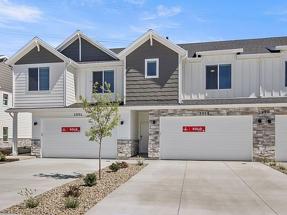 Finished home photos are representational images only. Chat with sales agent for details.