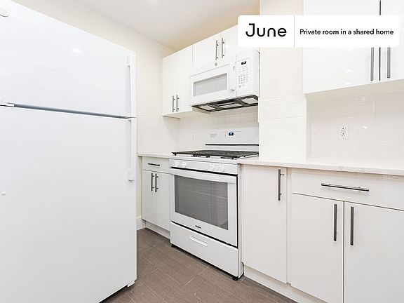 4th image of 329 Pulaski St #2B