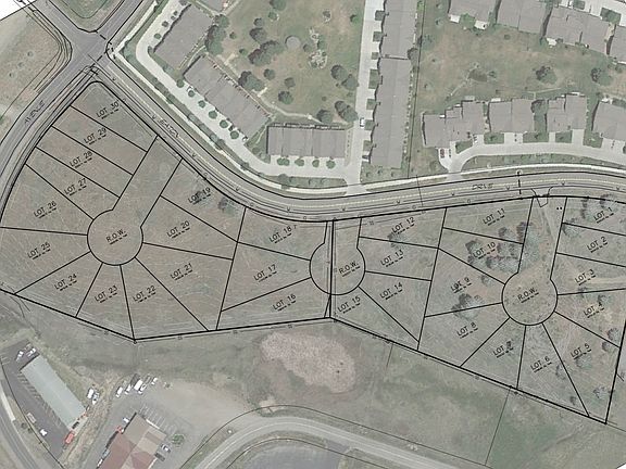 4th image of Eaton Dr