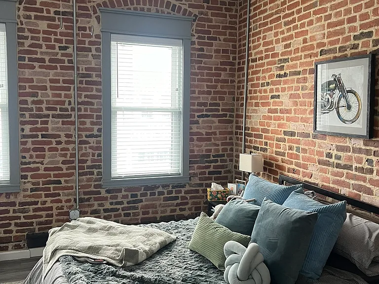 218 E Main St #2-D — Photo 1