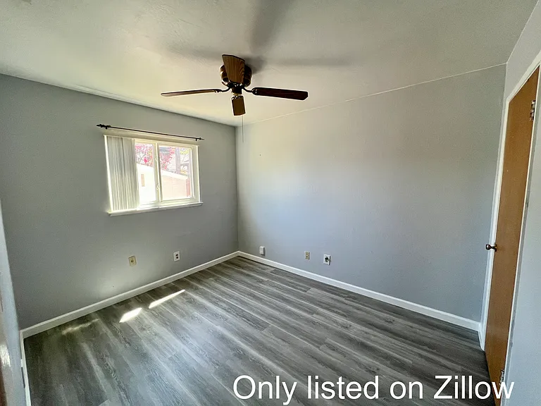 2318 Thompson Way — Photo 17