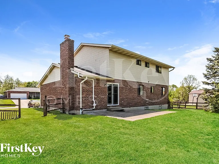 3938 Schroeder Dr — Photo 15