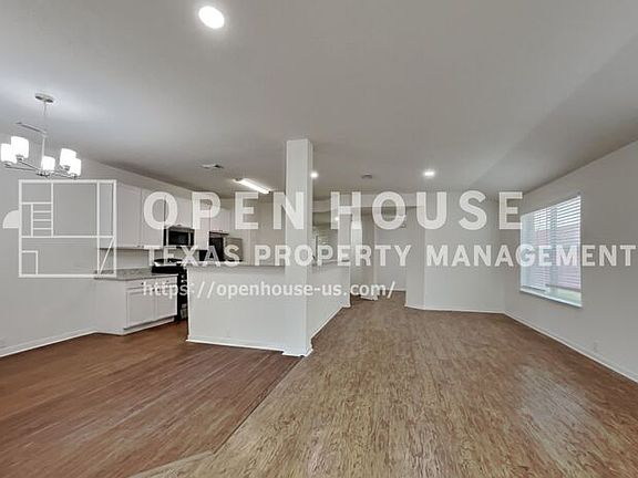 5th image of 10414 Falling River Dr