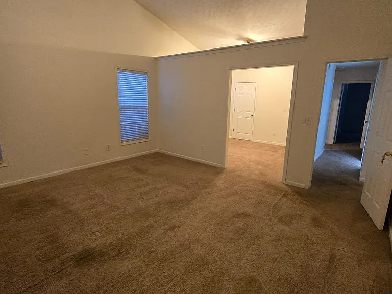 1451 Beckley Pte — Photo 8