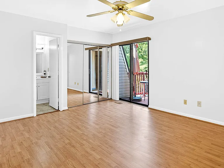208 Finley Forest Dr — Photo 28