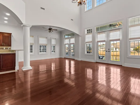 893 Crystal Water Way, Myrtle Beach, SC 29579