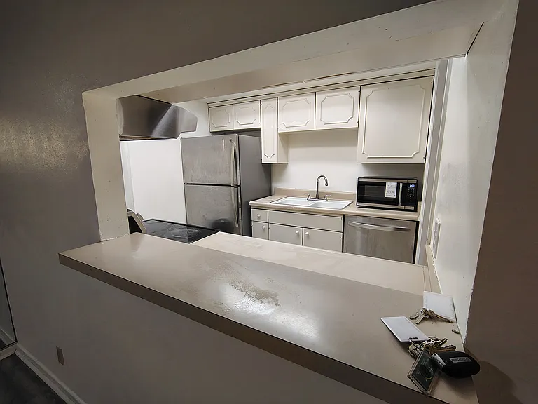 8401 N New Braunfels Ave #223 — Photo 6
