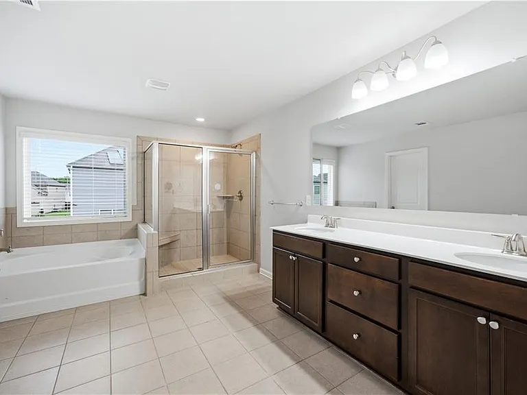 2053 Hamilton Lake Pkwy — Photo 34