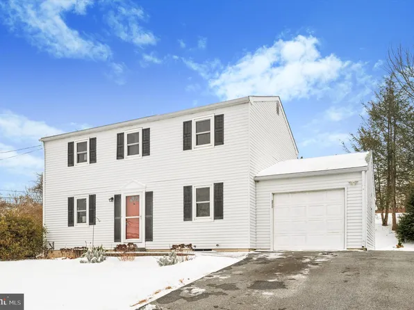 101 Cheryl Dr, Downingtown, PA 19335