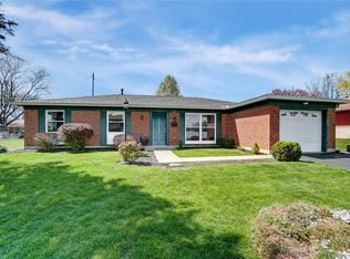 7015 Chadbourne Dr, Dayton, OH 45424