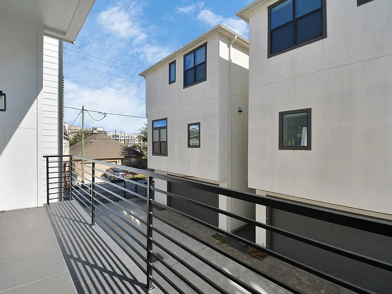 1507 Robin St #B — Photo 23