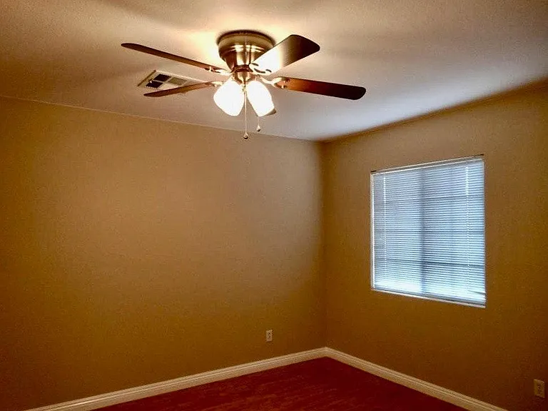 2420 Silver Shadow Dr #HOUSE — Photo 14