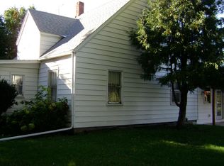 217 Grove St, Elma, IA 50628