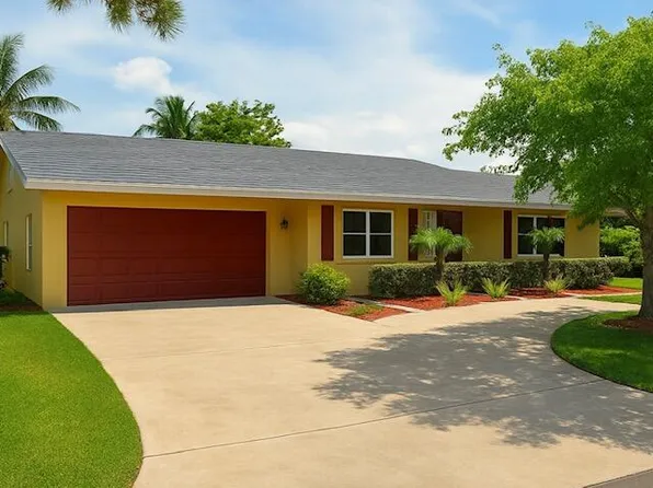 719 SW 27th Place, Boynton Beach, FL 33435